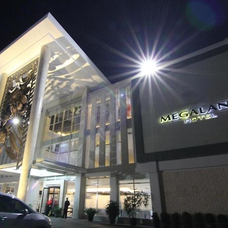 Megaland Hotel Solo Εξωτερικό φωτογραφία