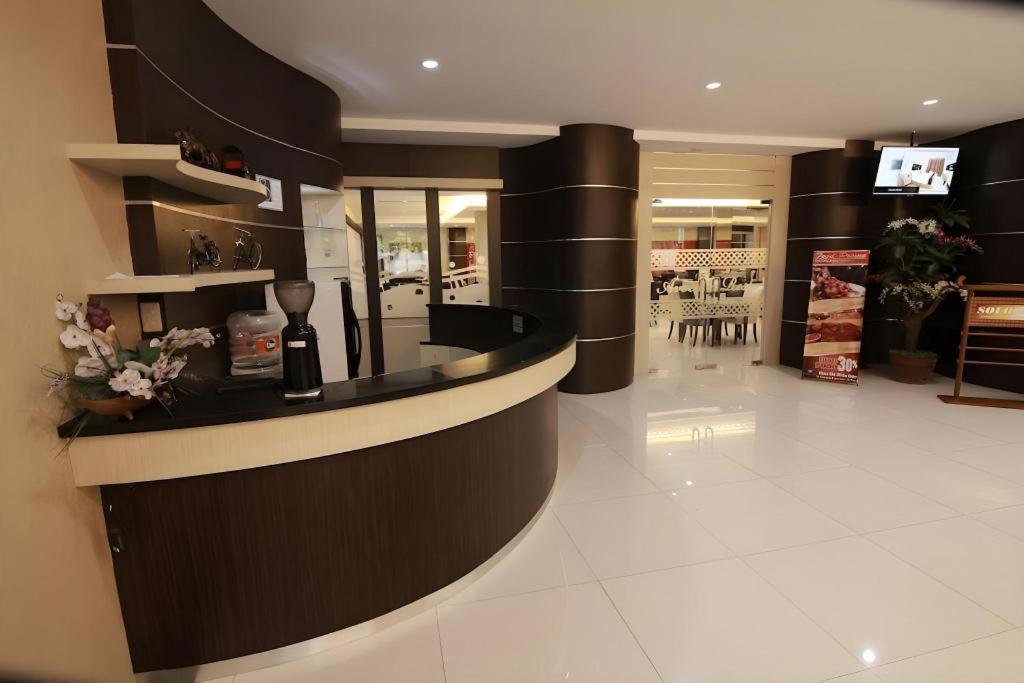 Megaland Hotel Solo Εξωτερικό φωτογραφία