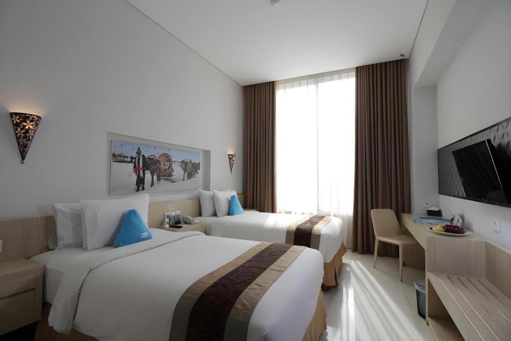 Megaland Hotel Solo Εξωτερικό φωτογραφία