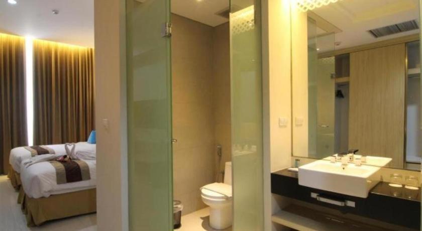 Megaland Hotel Solo Εξωτερικό φωτογραφία